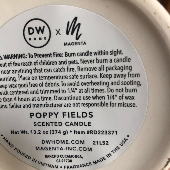 RAE DUNN DREAM POPPY FIELDS SCENTED CANDLE - Picture 4 of 5